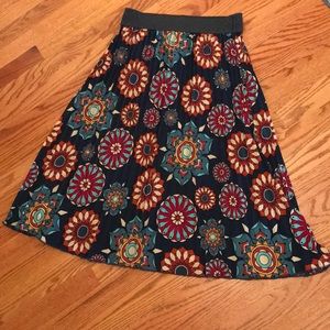 Lularoe flowy skirt